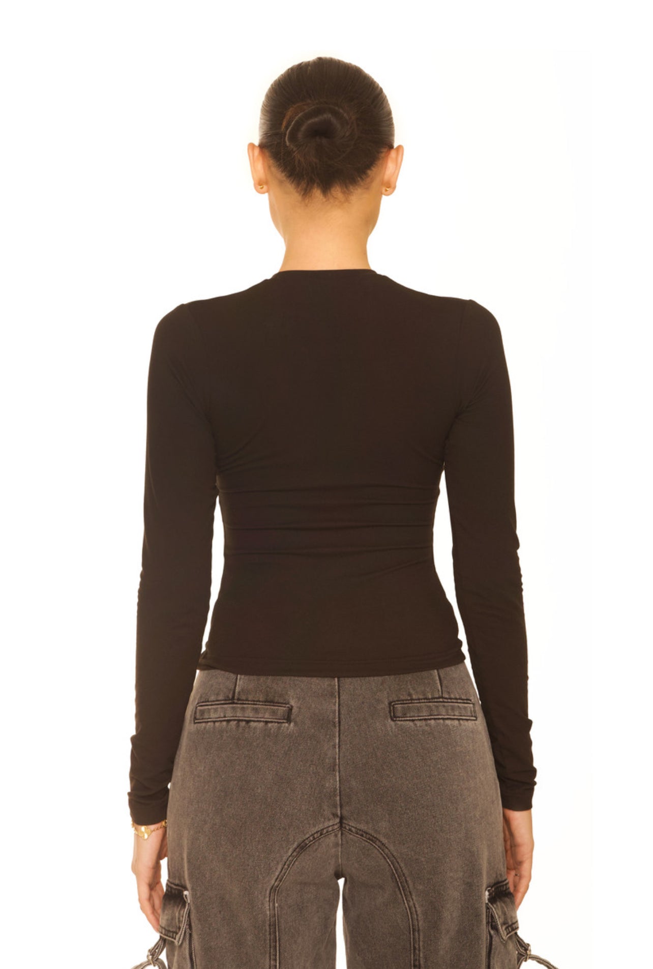 LA SISTERS LONG SLEEVE ESSENTIAL TOP • BLACK