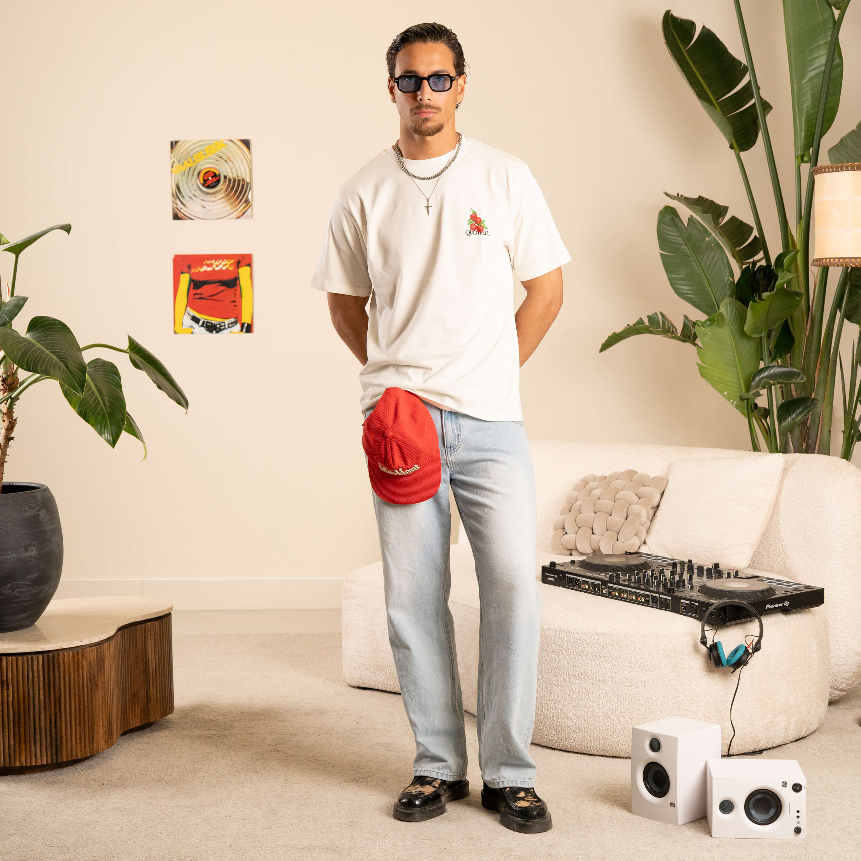 CHERI TEE | OFF WHITE/BLACK