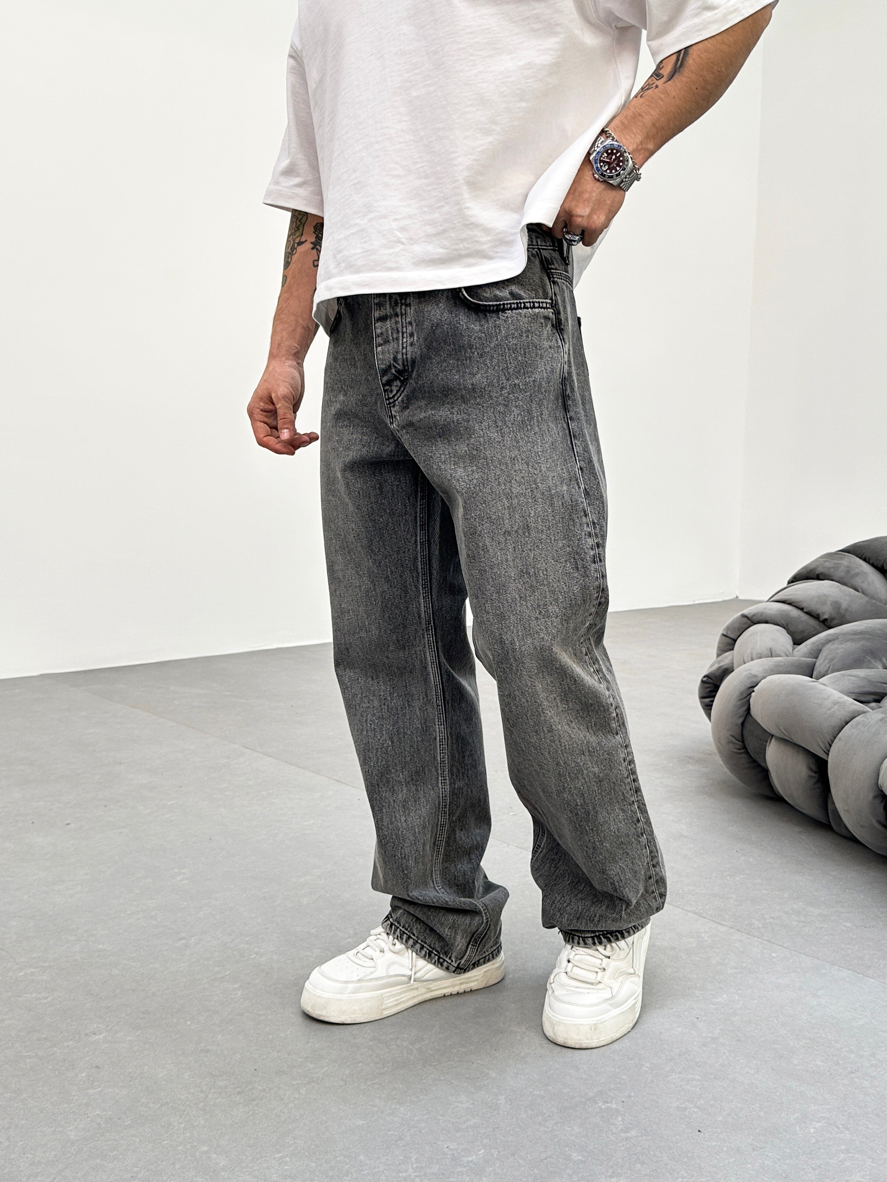 STRAIGHT JEANS - LEONARDO