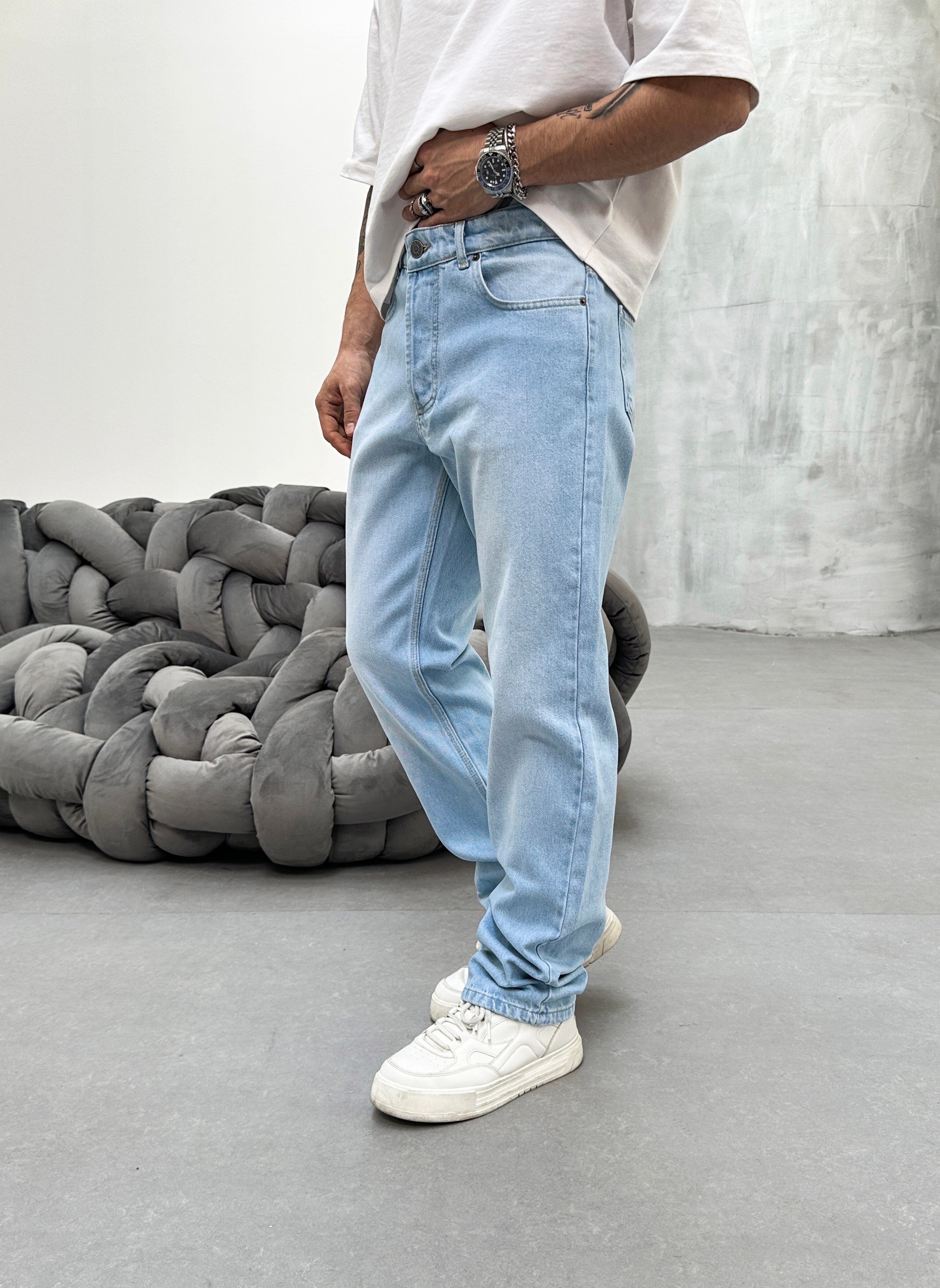 STRAIGHT JEANS - DISTRICT