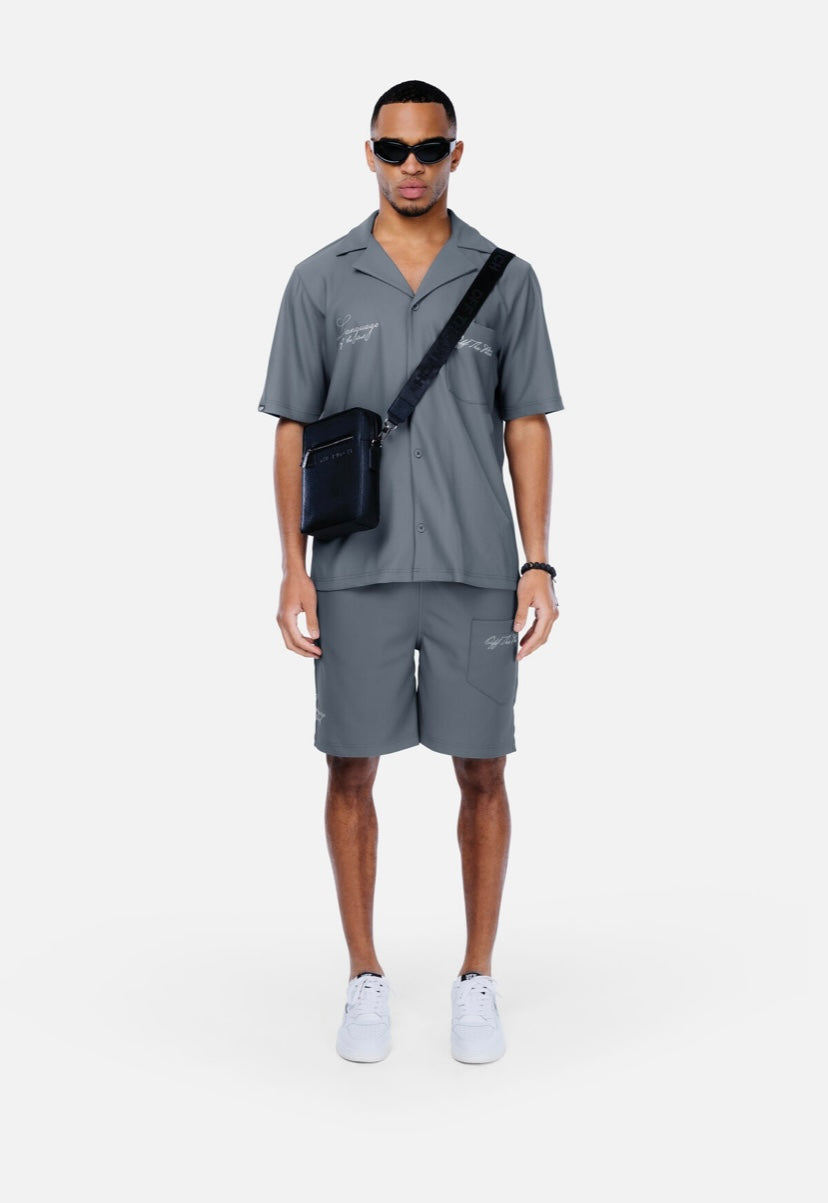 DOPPELSCHRIFT KURZ – GRAU