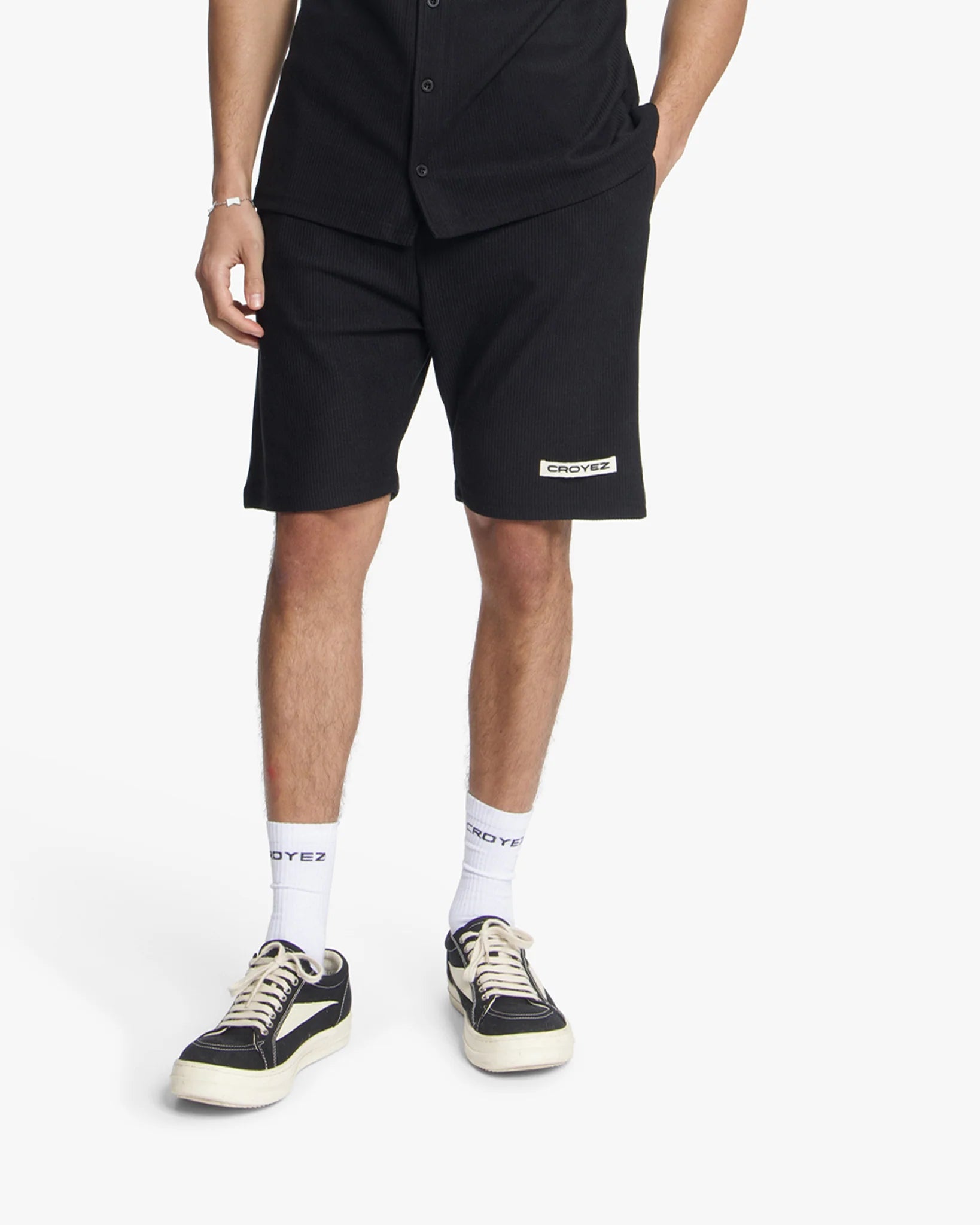 Croyez Plisse Korte Broek | Zwart