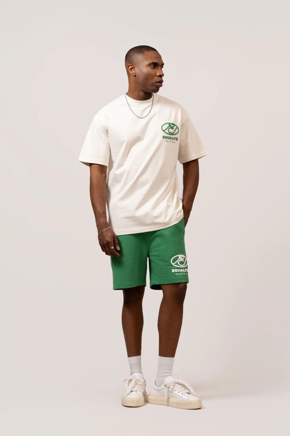 ARID OVERSIZED TEE OFF-WHITE & FOREST GREEN