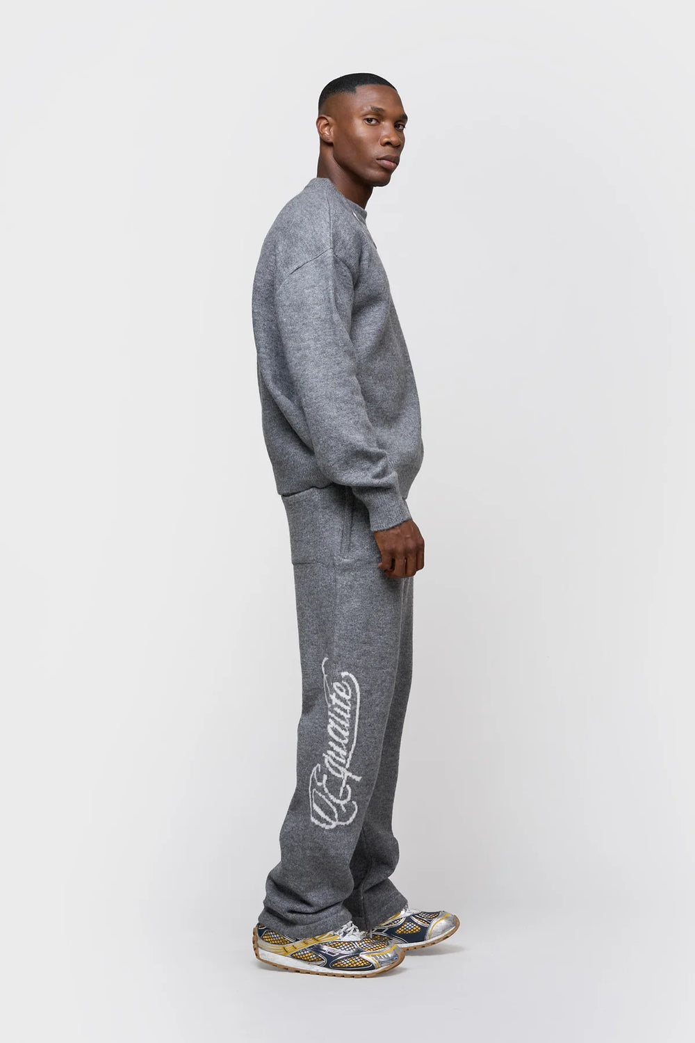 Equalite - FLUFFY KNIT SWEATER - GREY