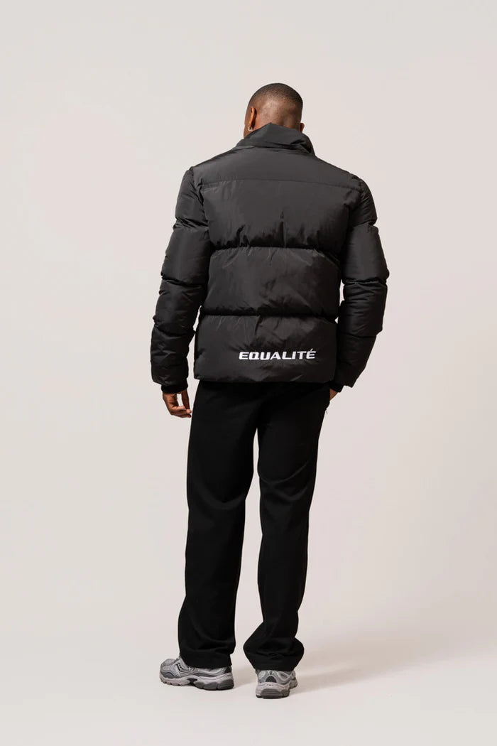ESSENTIAL PUFFER JACKET BLACK
