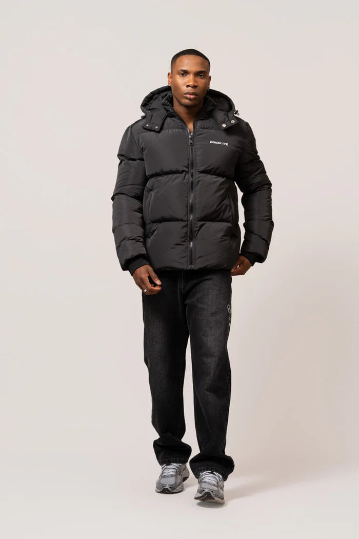 ESSENTIAL PUFFER JACKET BLACK