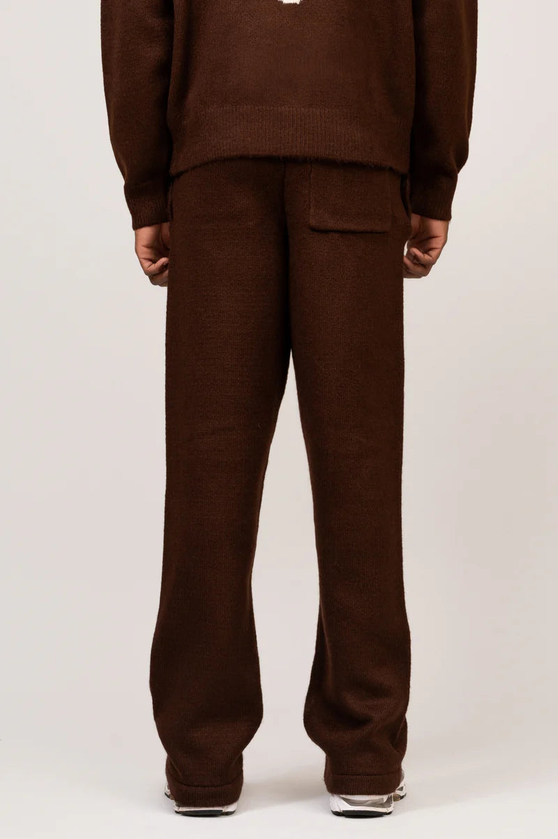 Flauschige Strickhose mit gerader Passform in Braun