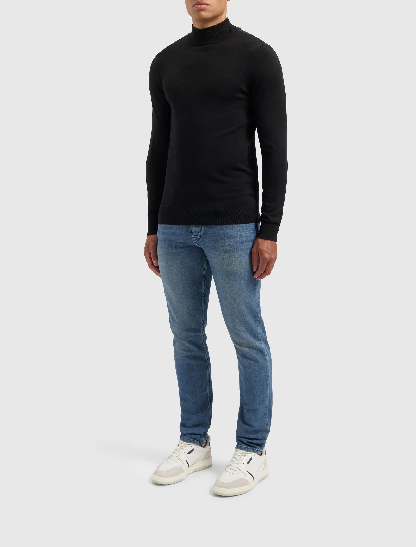 ESSENTIAL KNITWEAR MOCKNECK SWEATER BLACK