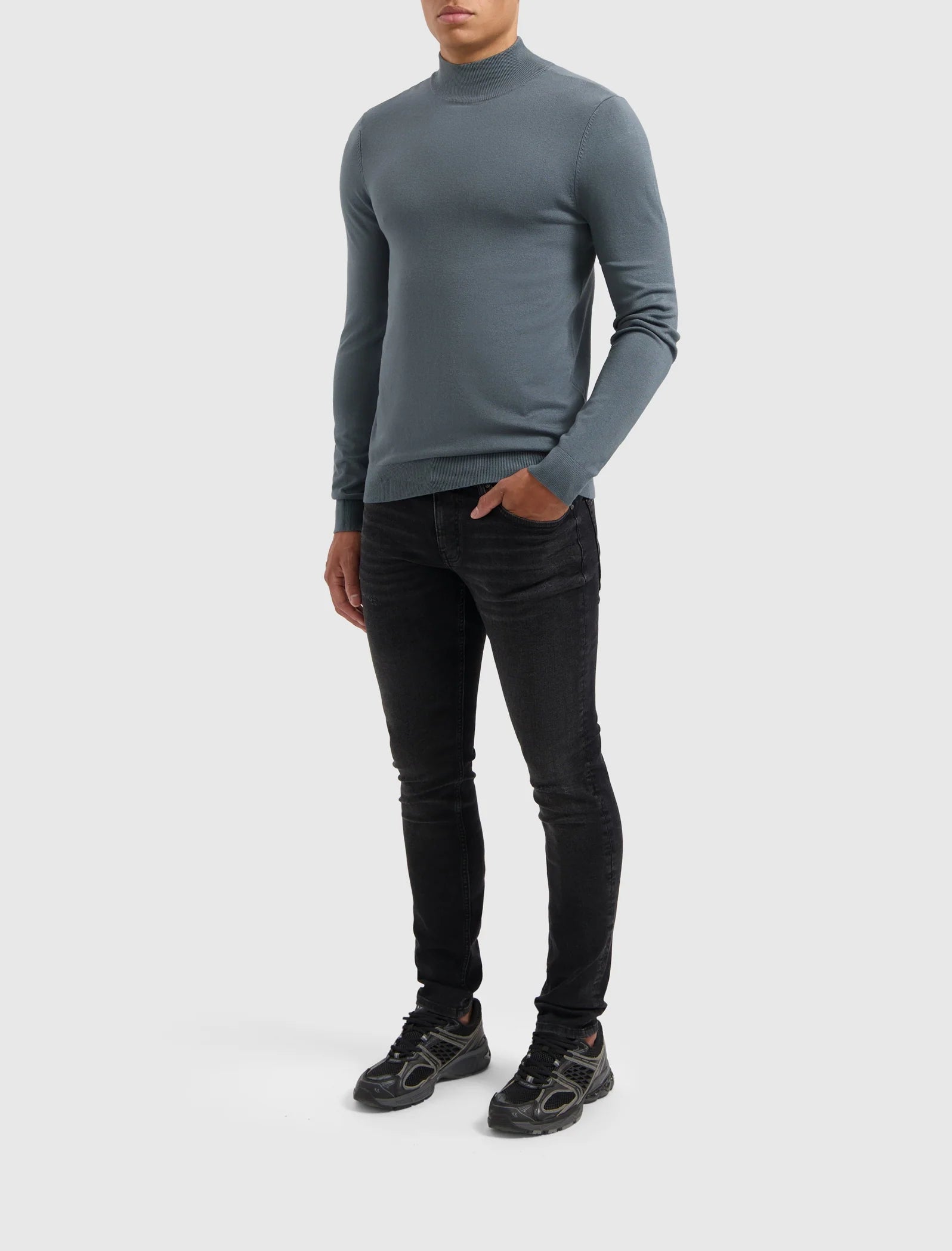 ESSENTIAL KNITWEAR MOCKNECK SWEATER BLUE