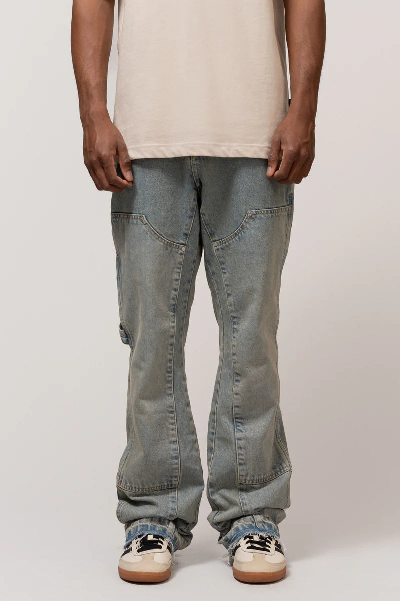 AUSGESTELLTE CARPENTER-JEANS INSELBLAU