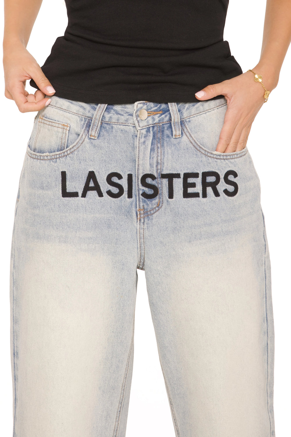 LA Sisters - Embroidered Signature Jeans Light Blue - Rechte damesjeans met borduring