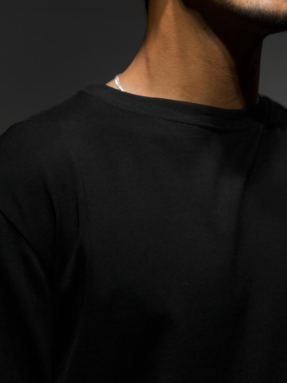 UNIPLAY LONGSLEEVE - BLACK