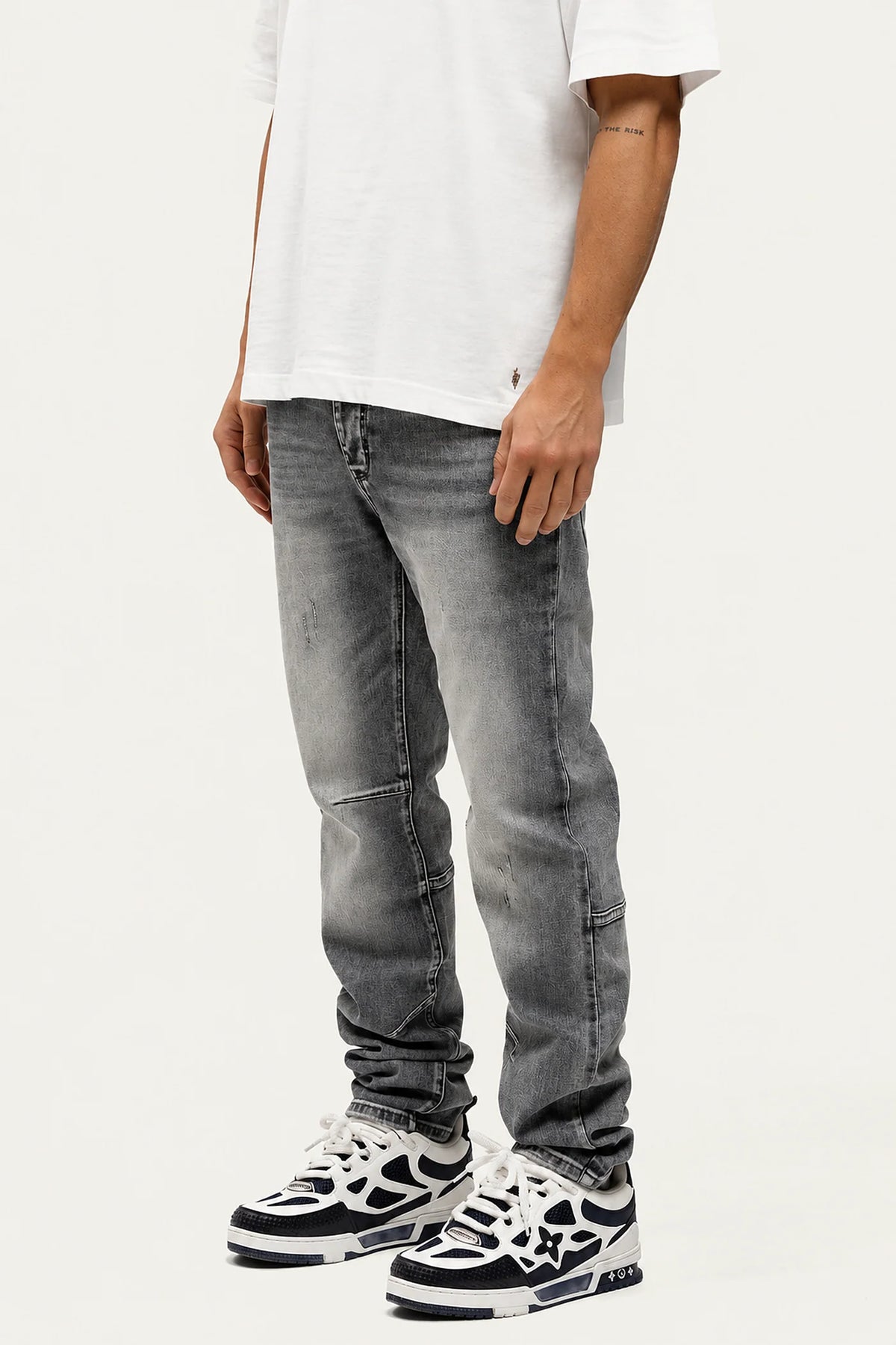 BULLET WASHED GREY BAGGY JEANS