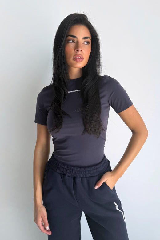 ROBYN SHORT SLEEVE - DEEP DARK NAVY