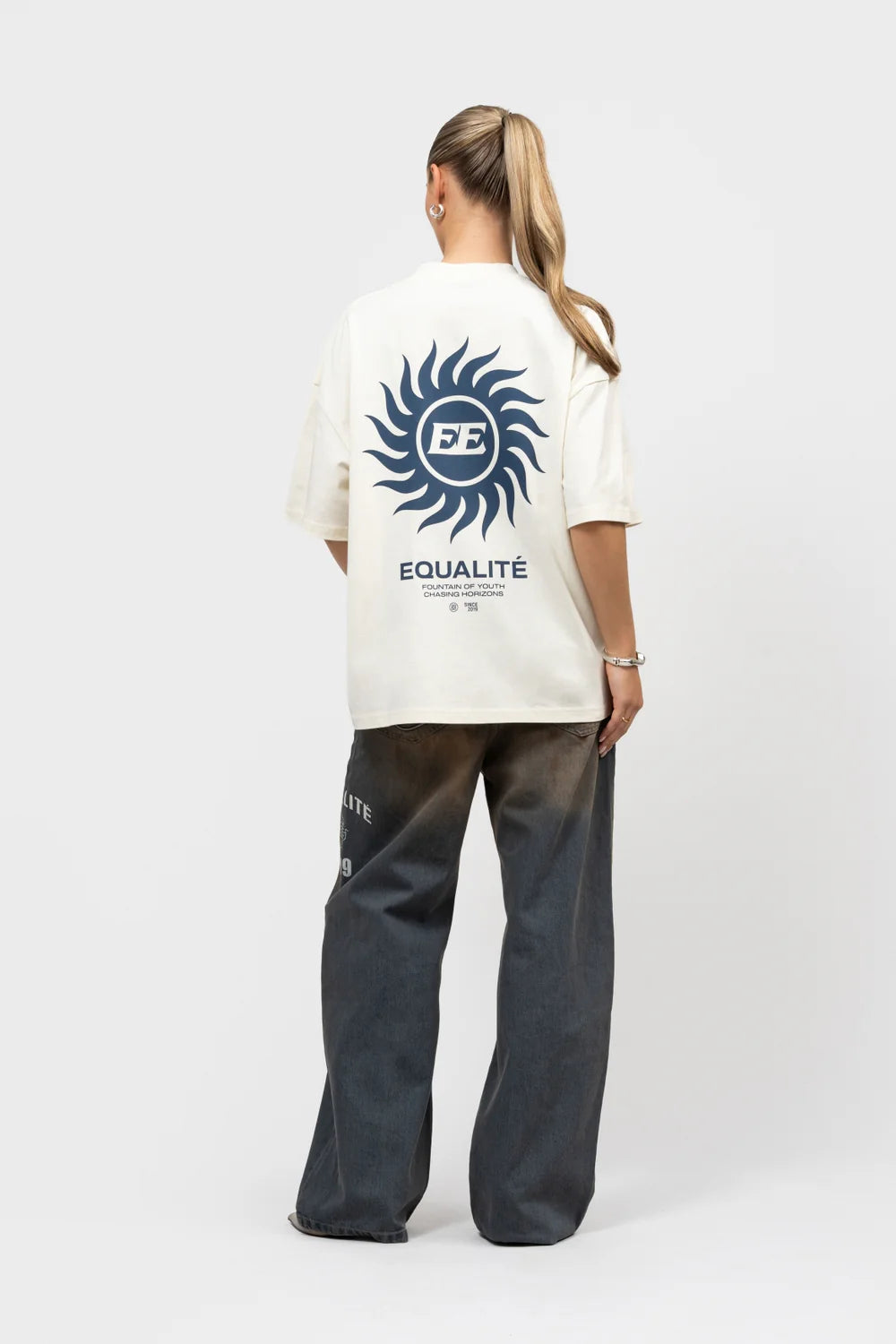 SUNNY BOXY FIT T-SHIRT GEBROKEN WIT & NAVY