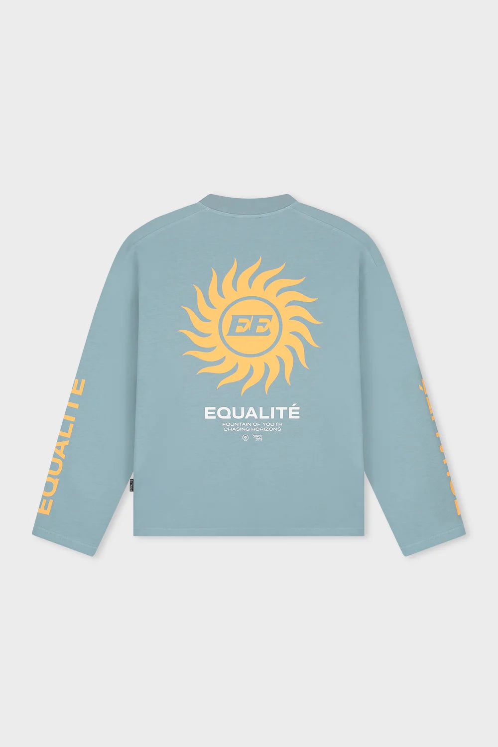 SUNNY OVERSIZED LONGSLEEVE TEE GEWASSEN LICHTBLAUW