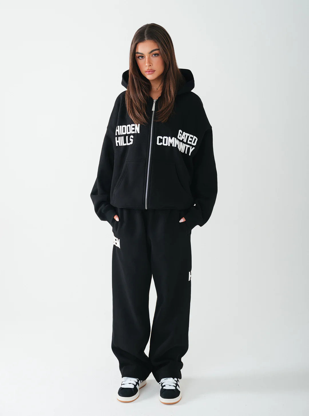 GATED COMMUNITY RITS HOODIE ZWART - 29 Nov