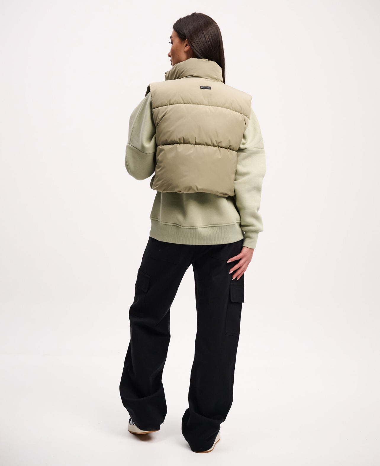 MALELIONS FRAUENKURZE BODYWARMER – ARMEE