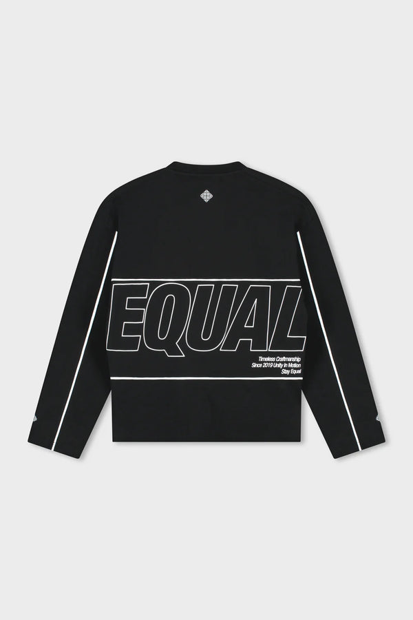 STAY EQUAL LONGSLEEVE TEE ZWART