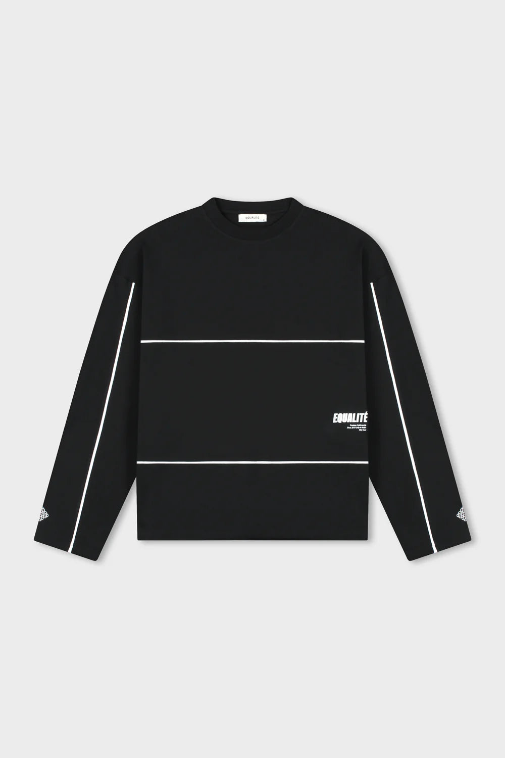 STAY EQUAL LONGSLEEVE TEE ZWART