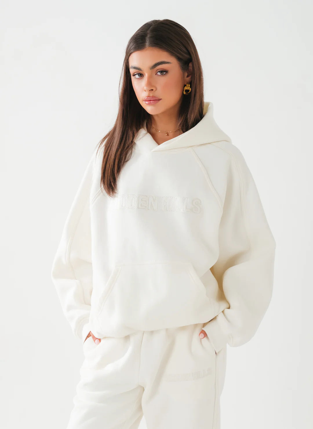 GEBORDUURDE PANEL HOODIE CRÈME - 29 nov