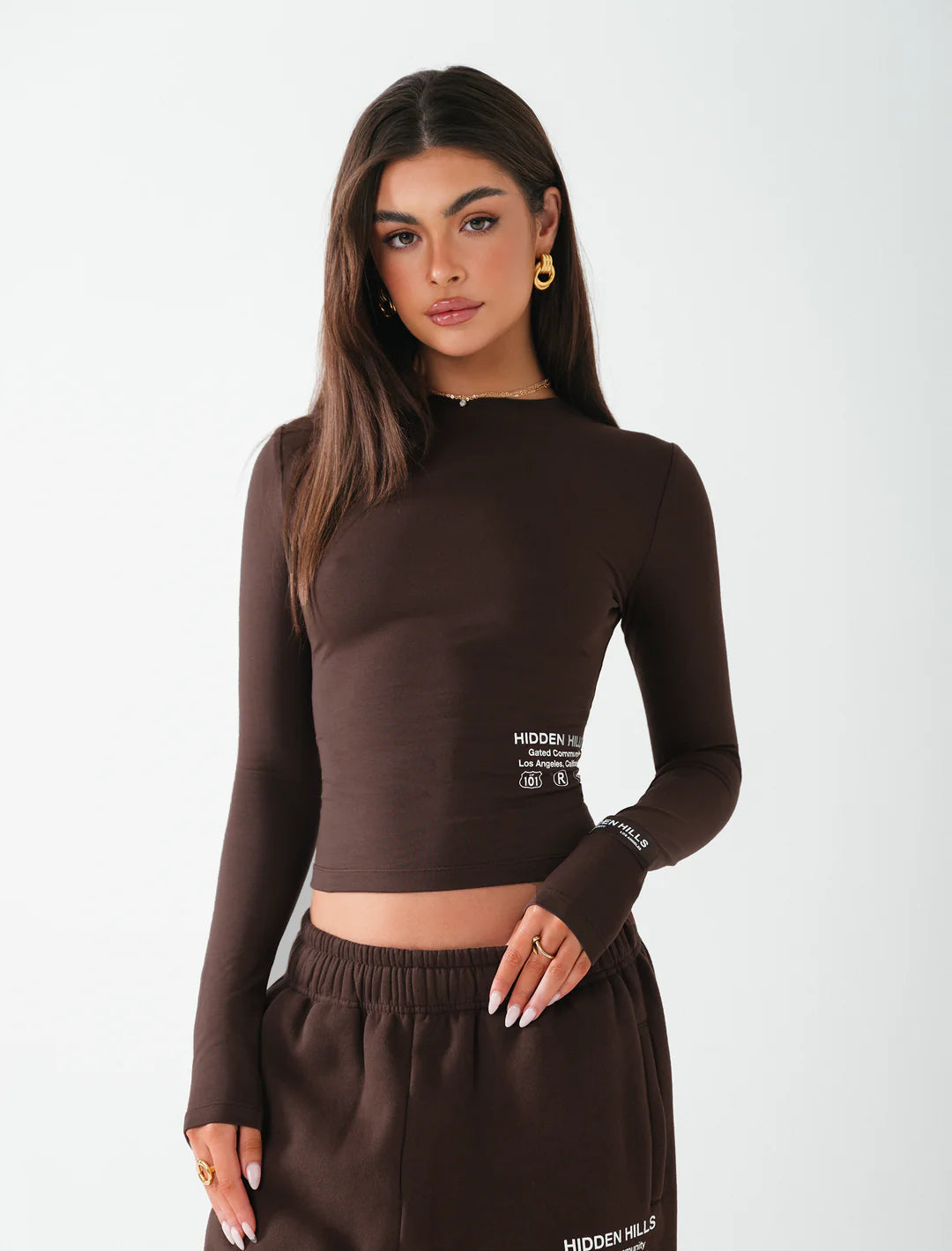 LABEL LONGSLEEVE TOP DONKERBRUIN - 29 nov