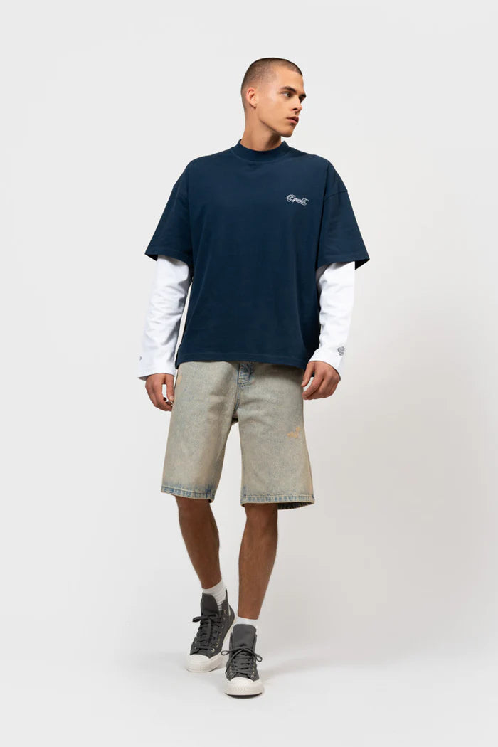 STAY EQUAL LONGSLEEVE TEE ZWART