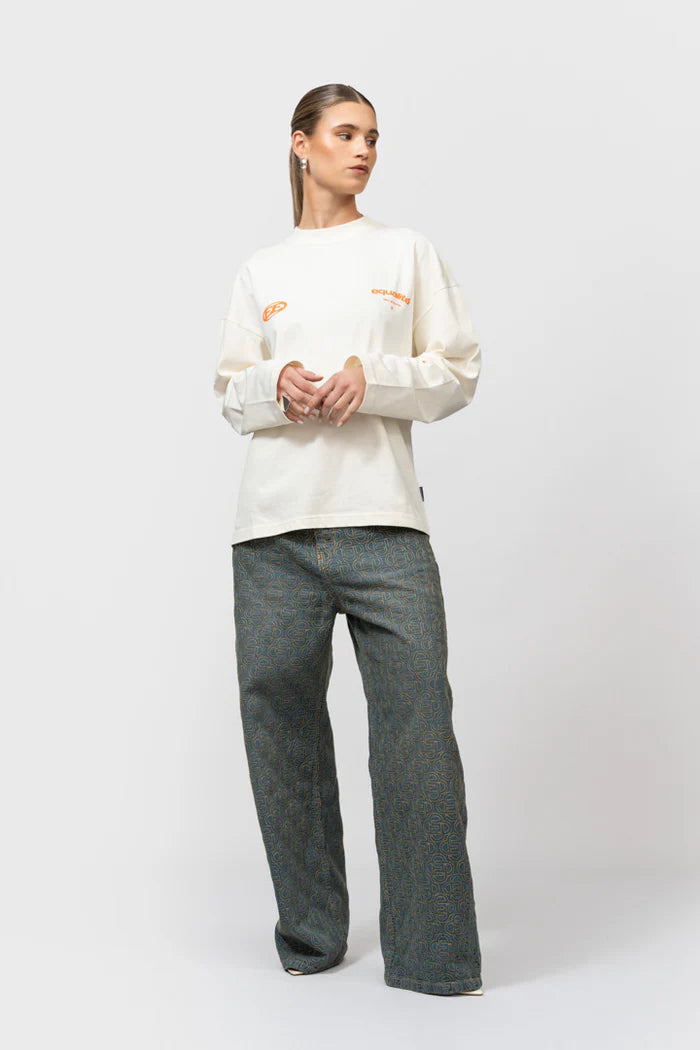 STAY EQUAL LONGSLEEVE TEE GEBROKEN WIT