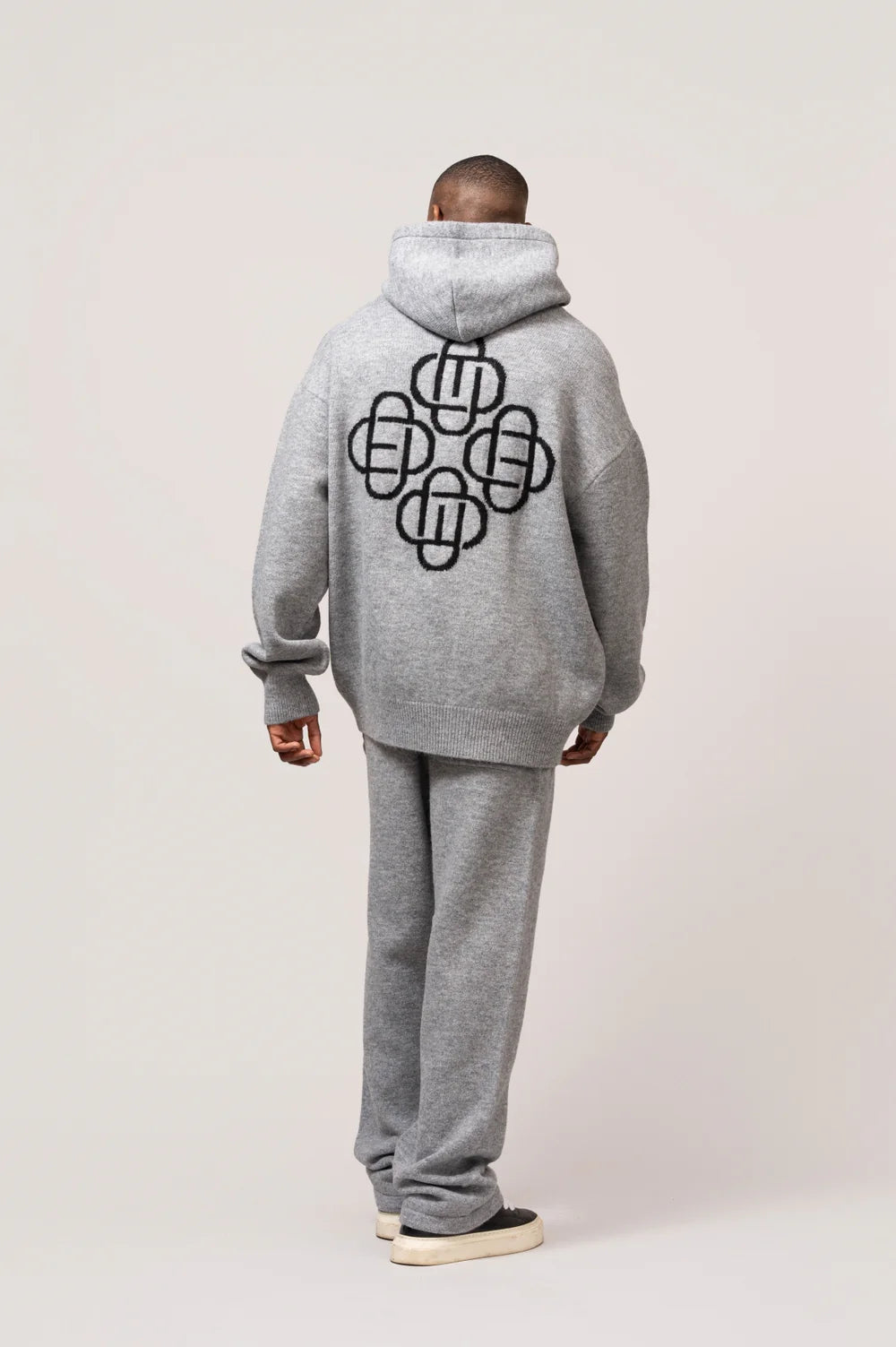 FLUFFY KNIT HOODIE GREY
