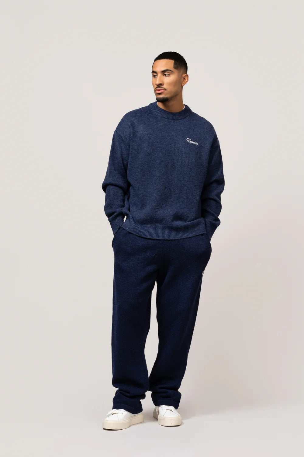 FLUFFY KNIT SWEATER NAVY