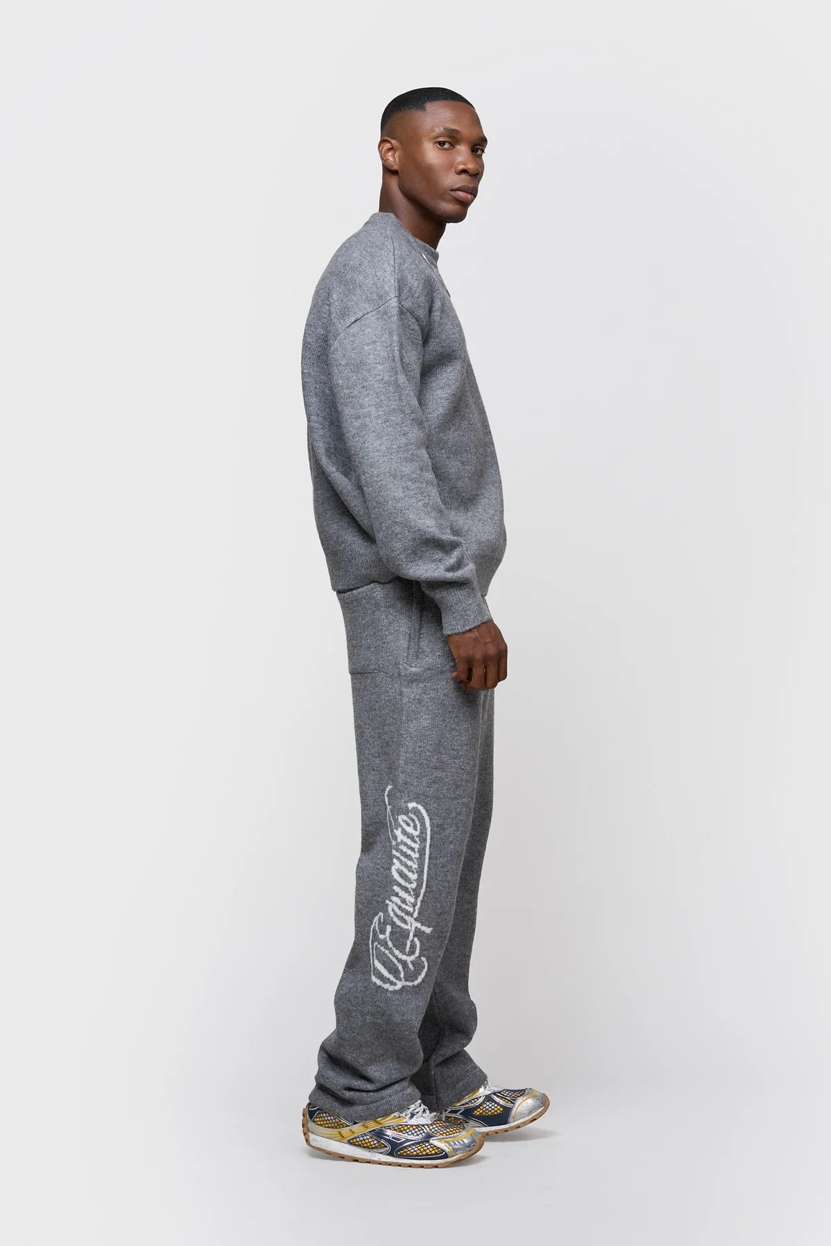 Equalite - FLUFFY KNIT SWEATER - GREY