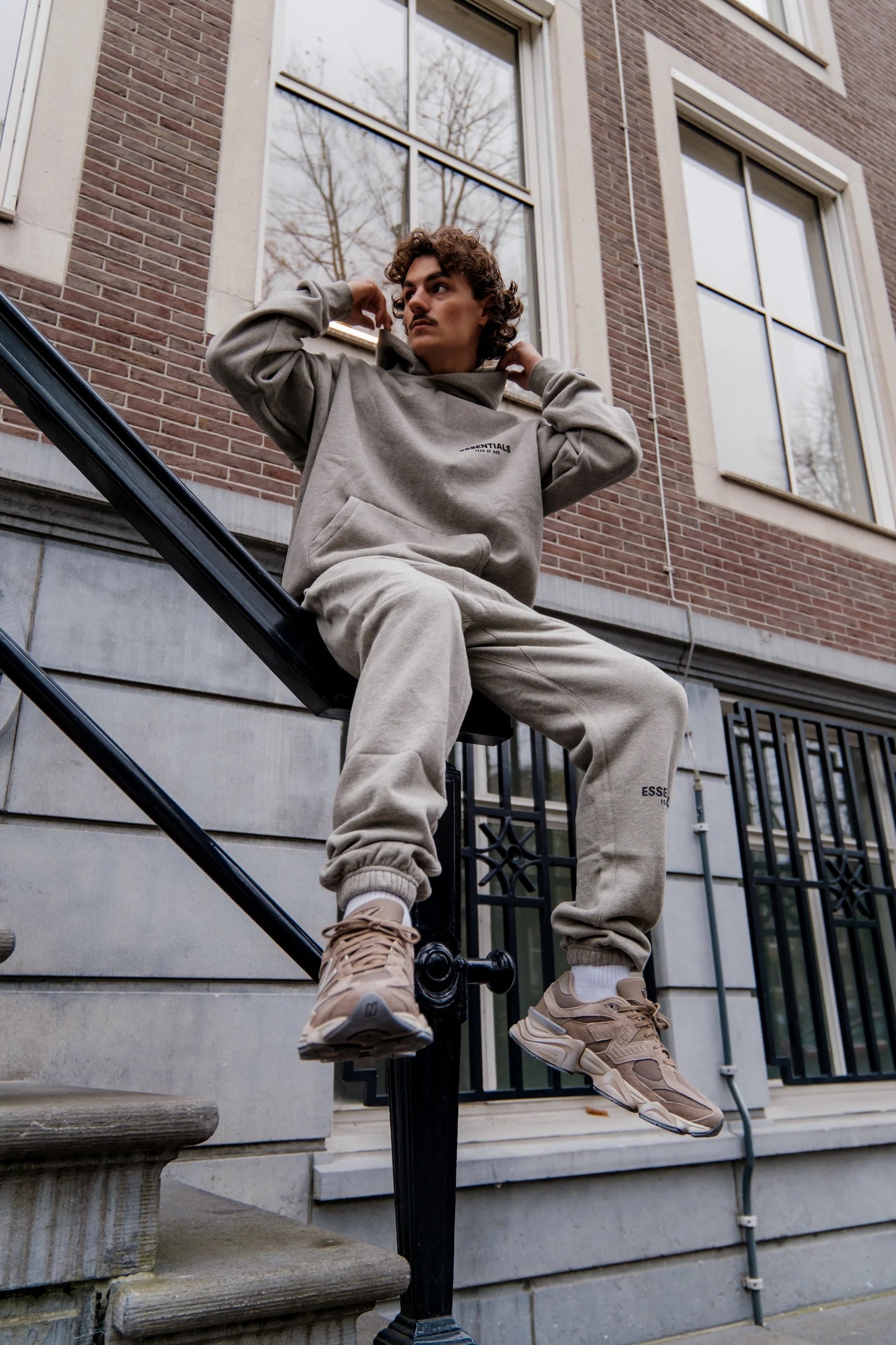 Fear of God Essentials Dark Oatmeal Lange Broek