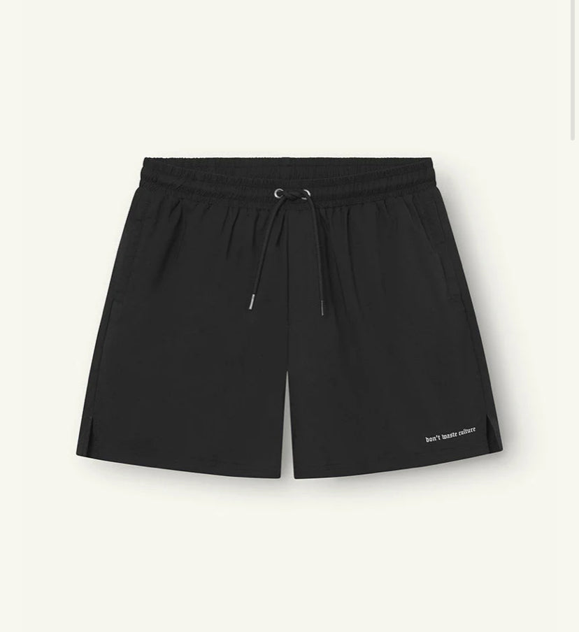 XYRA | BLACK