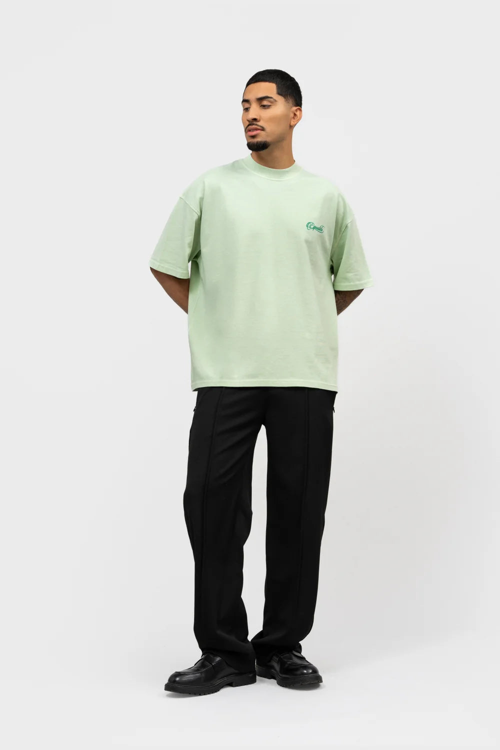 YUKI BOXY TEE - ZACHT LICHTGROEN