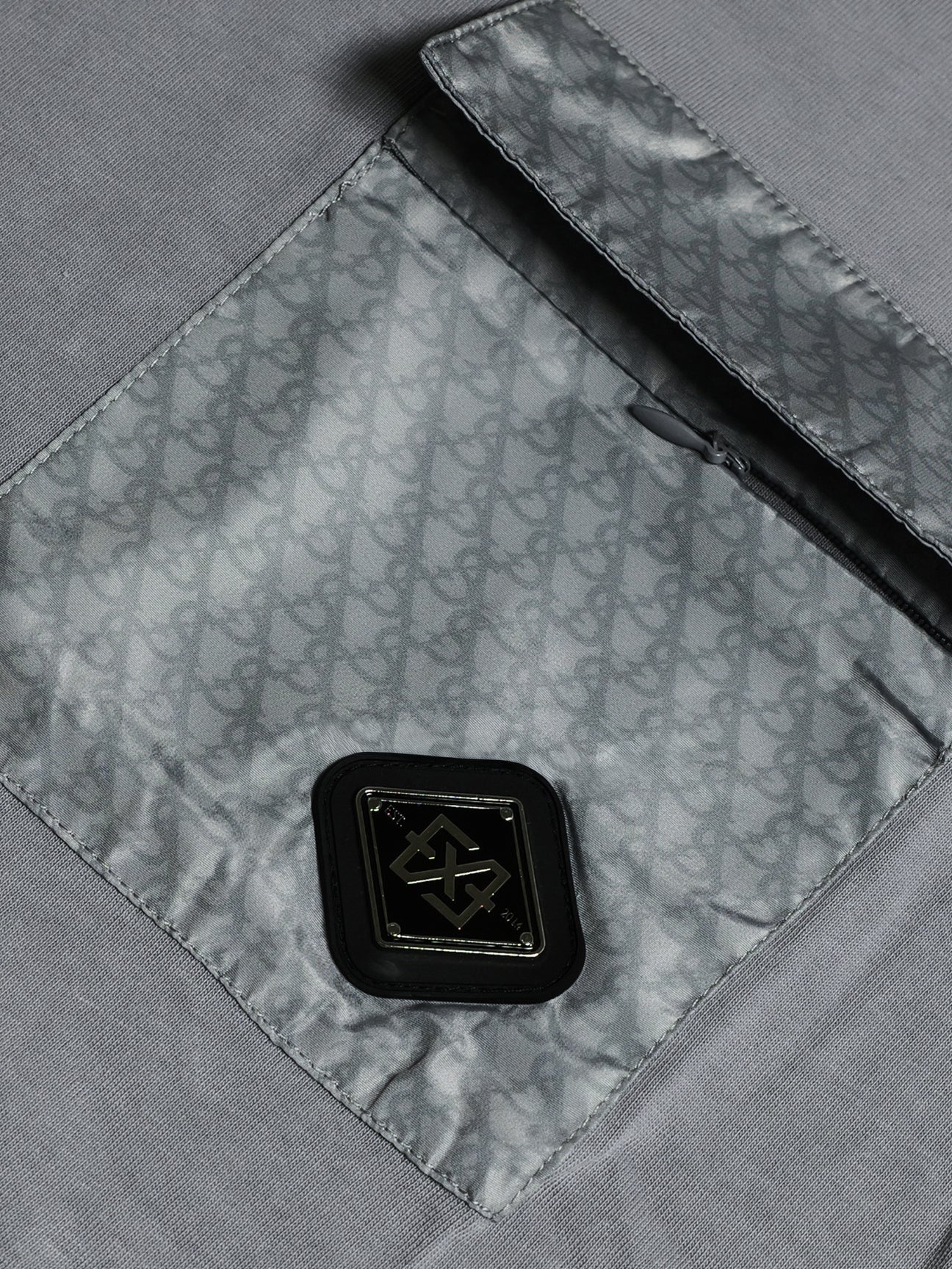 Shadow Set | Light grey