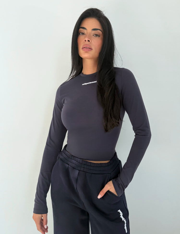 ROBYN LONGSLEEVE - DEEP DARK NAVY