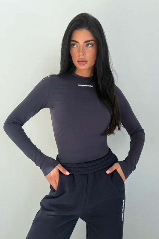 ROBYN LONGSLEEVE - DEEP DARK NAVY