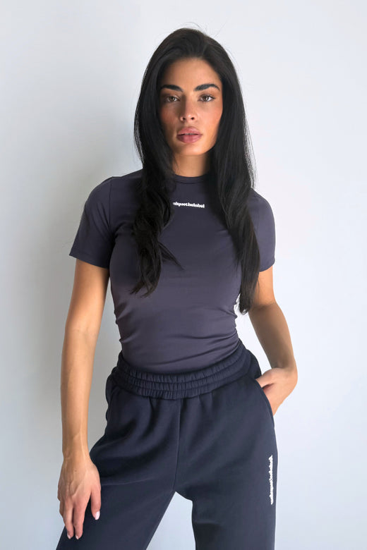 ROBYN SHORT SLEEVE - DEEP DARK NAVY